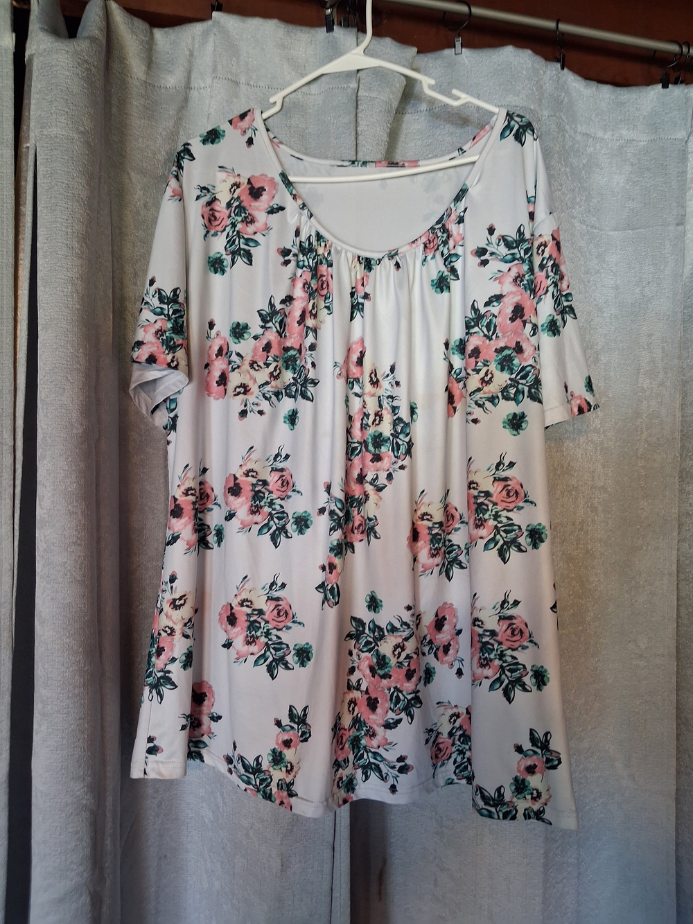 Source Unknown Scoop Neck Floral Tunic - White with Pink & Green